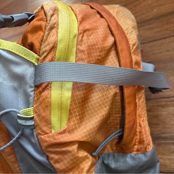 The North Face Angstrom 30 Backpack Blue Orange Gray  Camping Outdoor Hiking - Picture 9 of 16